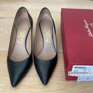 Ferragamo Susi Pointed Toe Pumps